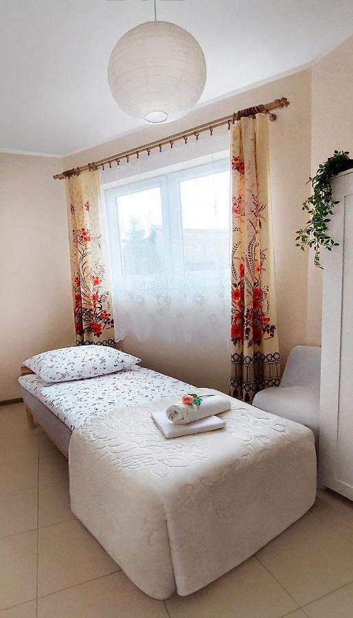 Apartamenty Gorki Male Tuszyn Buitenkant foto