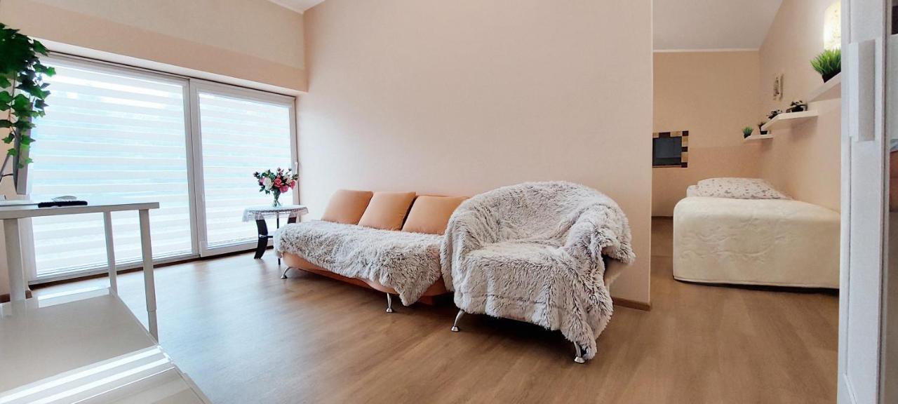 Apartamenty Gorki Male Tuszyn Buitenkant foto