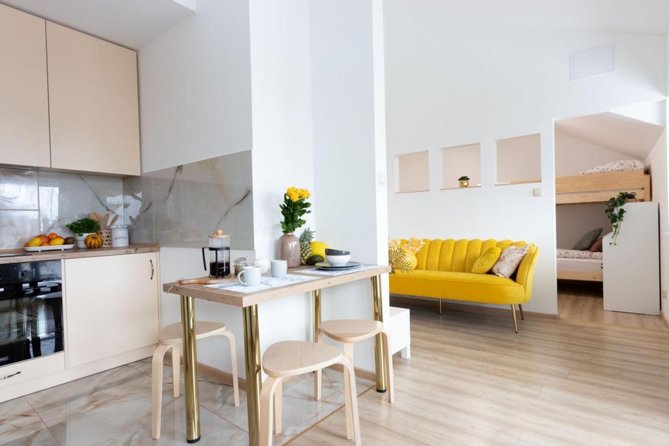 Apartamenty Gorki Male Tuszyn Buitenkant foto